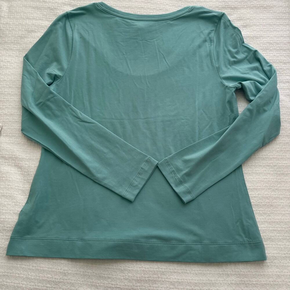 L Athleta Outbound Scoop Neck Top in Dusty Jade - Picture 2 of 8